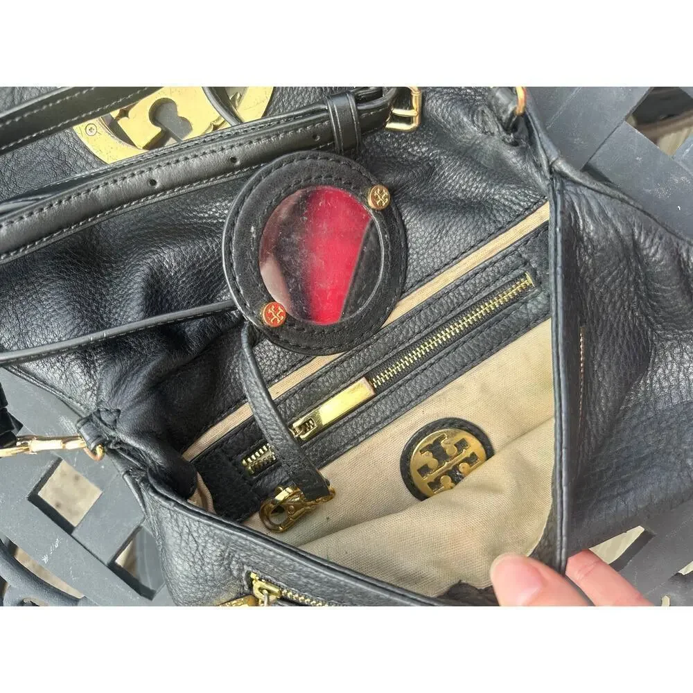 Tory Burch Amanda Black Pebbled Leather Gold Crossbody Shoulder Bag Clutch Purse